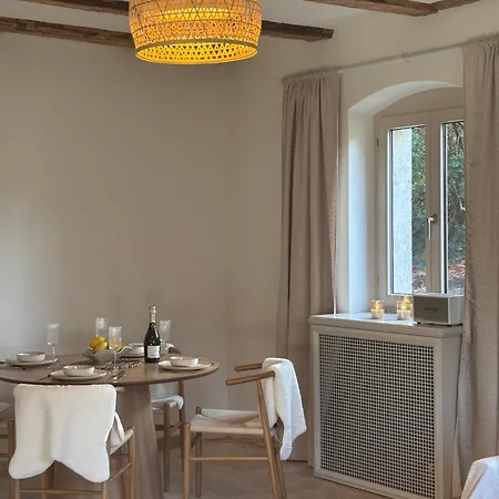 Familien- & Tierfreundliches In Elbnaehe & Mit Direktem Zugang Zum Waldpark * Дрезден