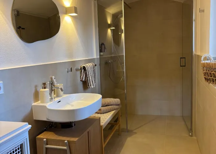 Familien- & Tierfreundliches In Elbnaehe & Mit Direktem Zugang Zum Waldpark * Dresden