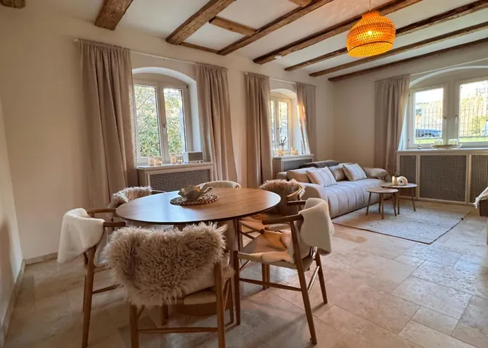 Familien- & Tierfreundliches In Elbnaehe & Mit Direktem Zugang Zum Waldpark Drezda